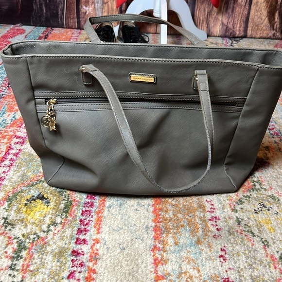 Tommy Hilfiger ShoulderTote Purse - Picture 2 of 9